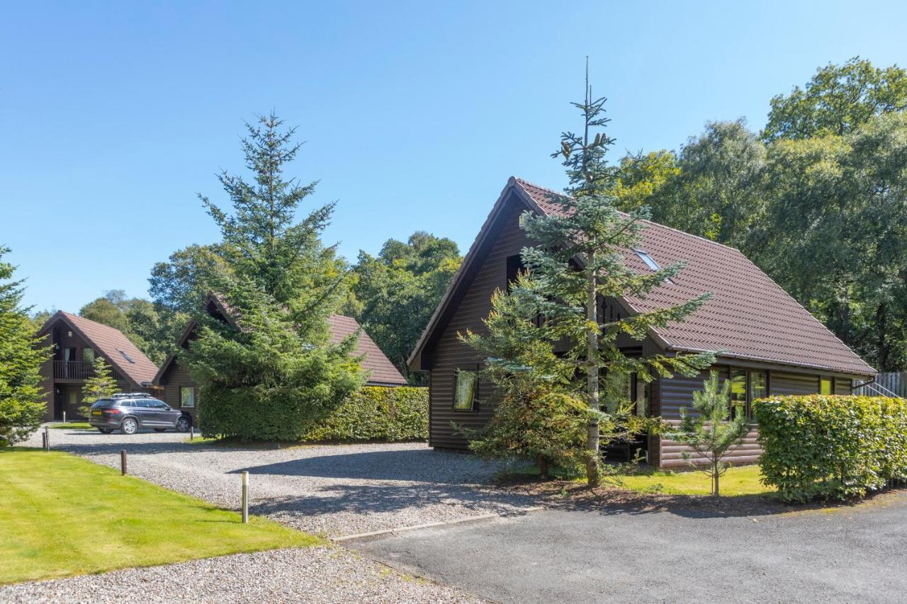 Loch Lomond Luxury Lodges ดรายเมน ภายนอก รูปภาพ